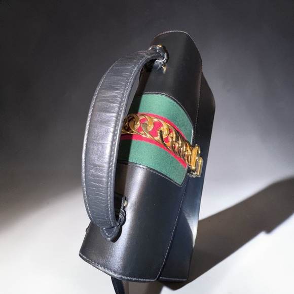 Gucci Sylvie Medium Top Handle, Shoulder Bag w Dust Bag - Picture 7 of 12